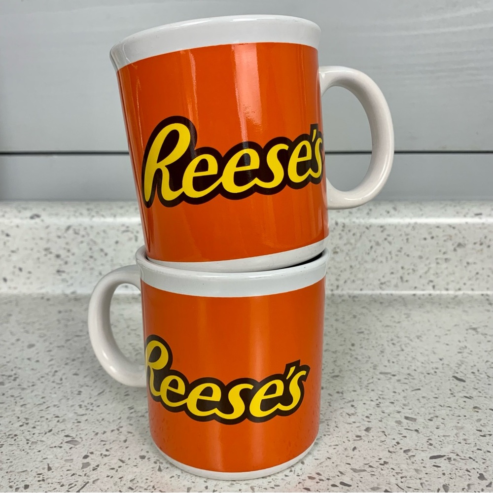Vintage Pair of Reese’s Pieces Coffee Mugs